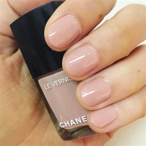 nagellak chanel organdi|Chanel nail polish.